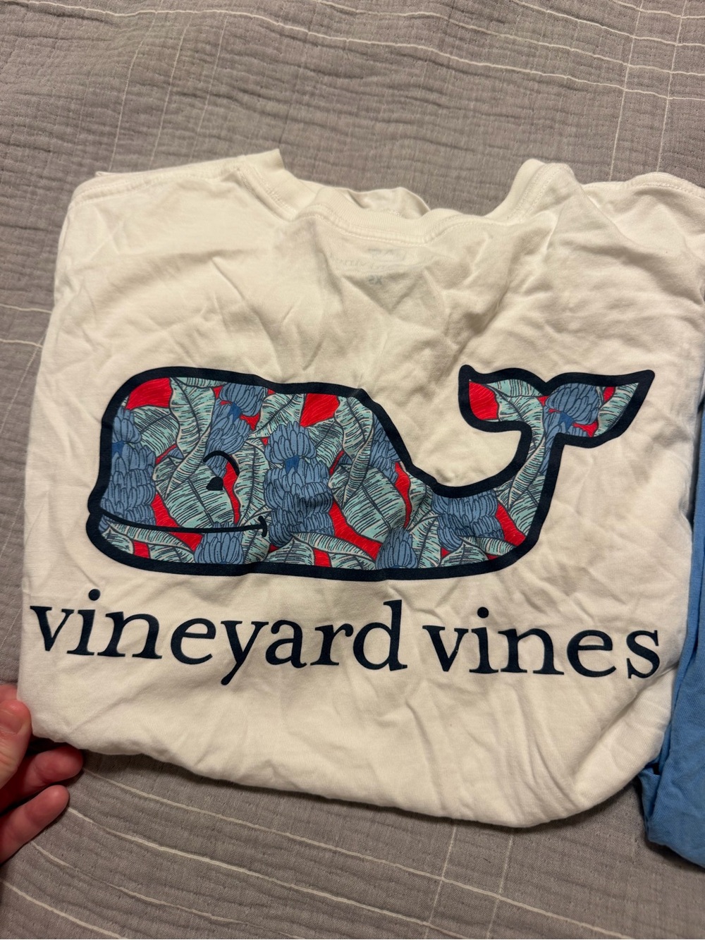 Vineyard Vines T-Shirt Bundle - Picture 2 of 7